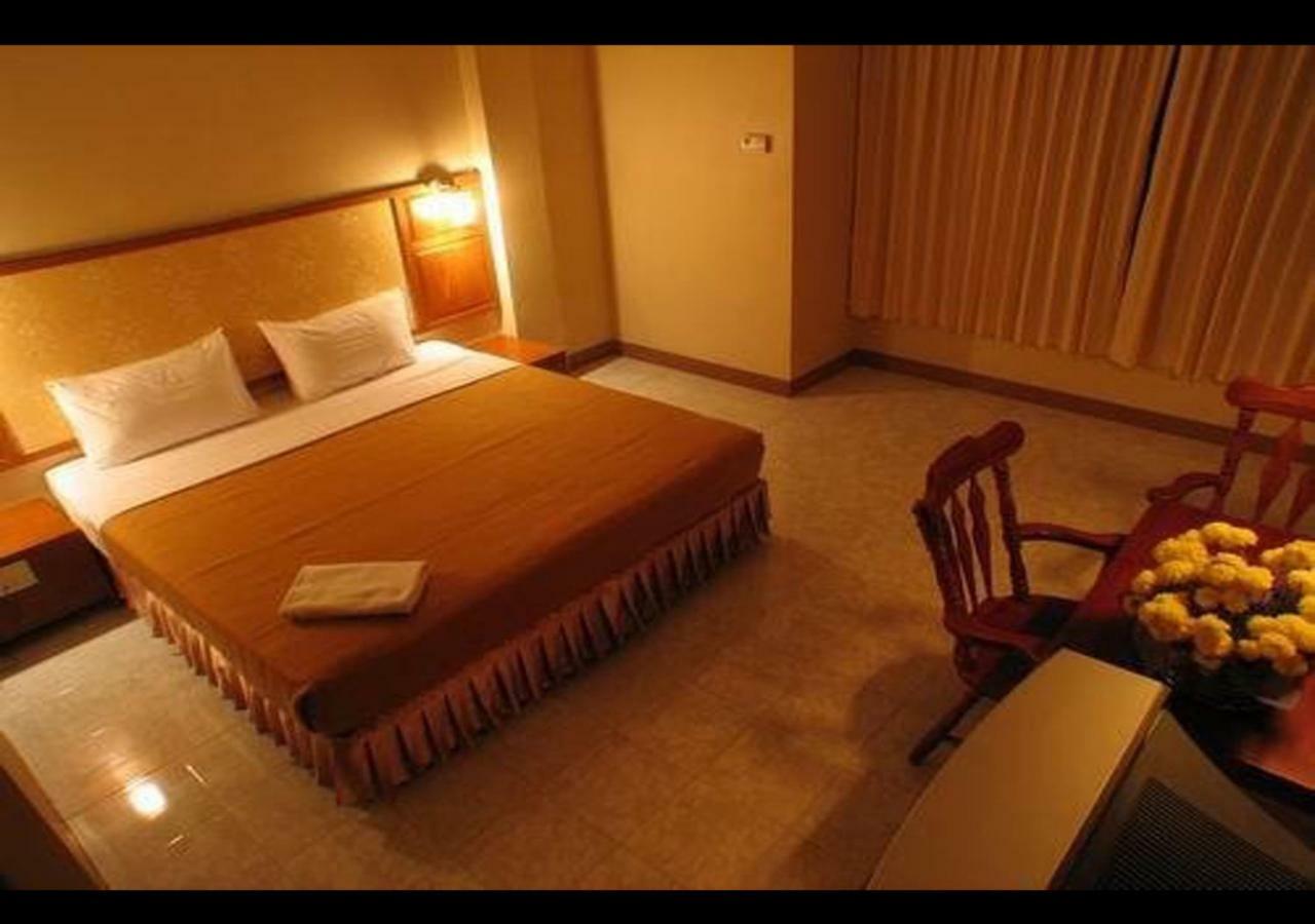 Phimai Inn Hotel Zewnętrze zdjęcie